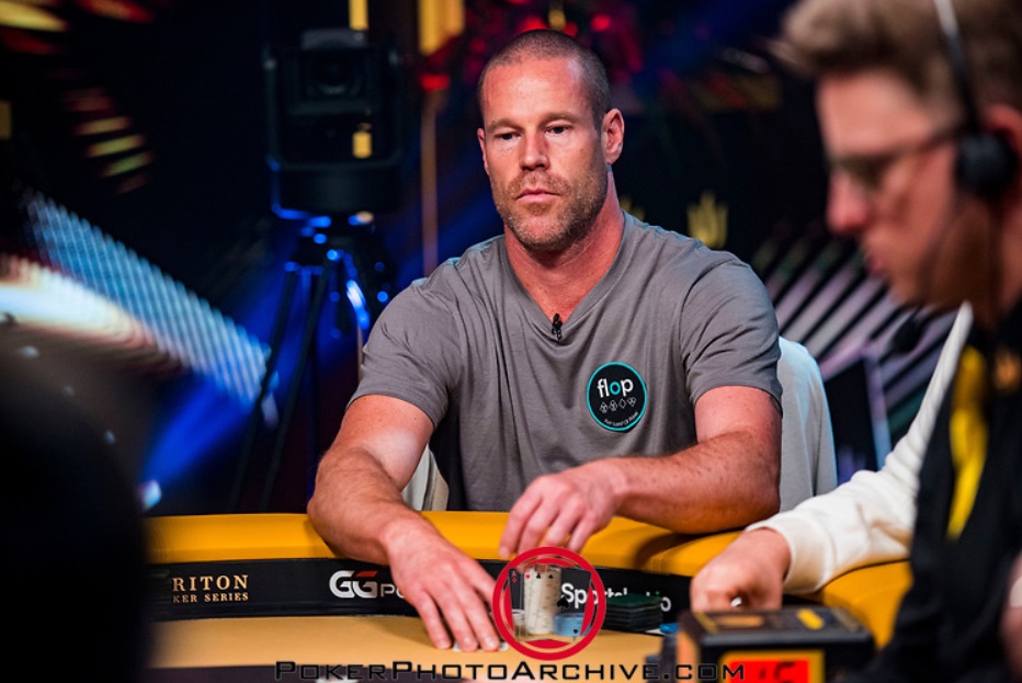 Patrik Antonius Chipleader am Finaltisch des Triton Invitational, Roman Hrabec Zweiter