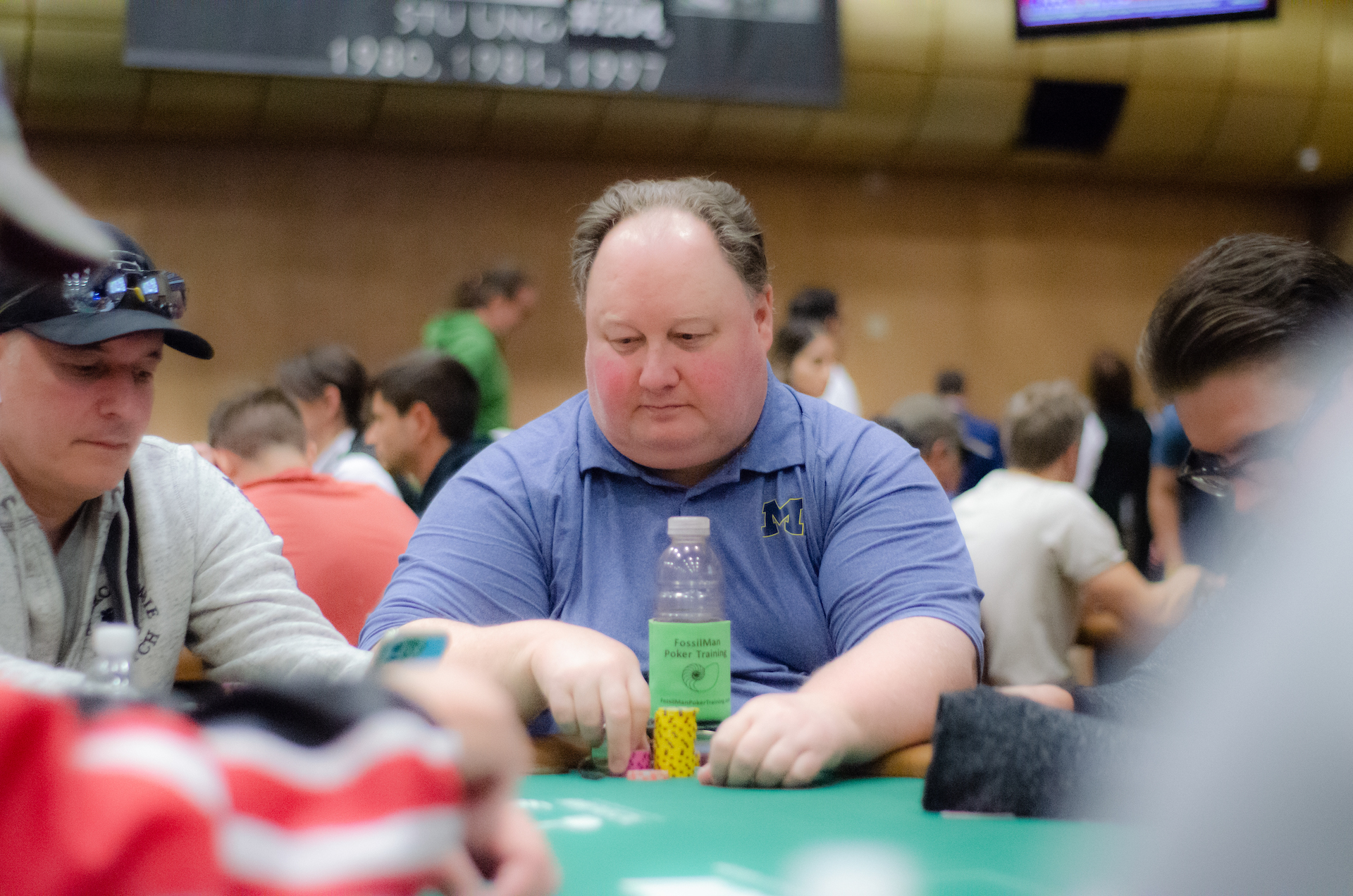 Greg Raymer: Live poker je v ohrozen&iacute;, buďme v&scaron;etci sebeck&iacute;